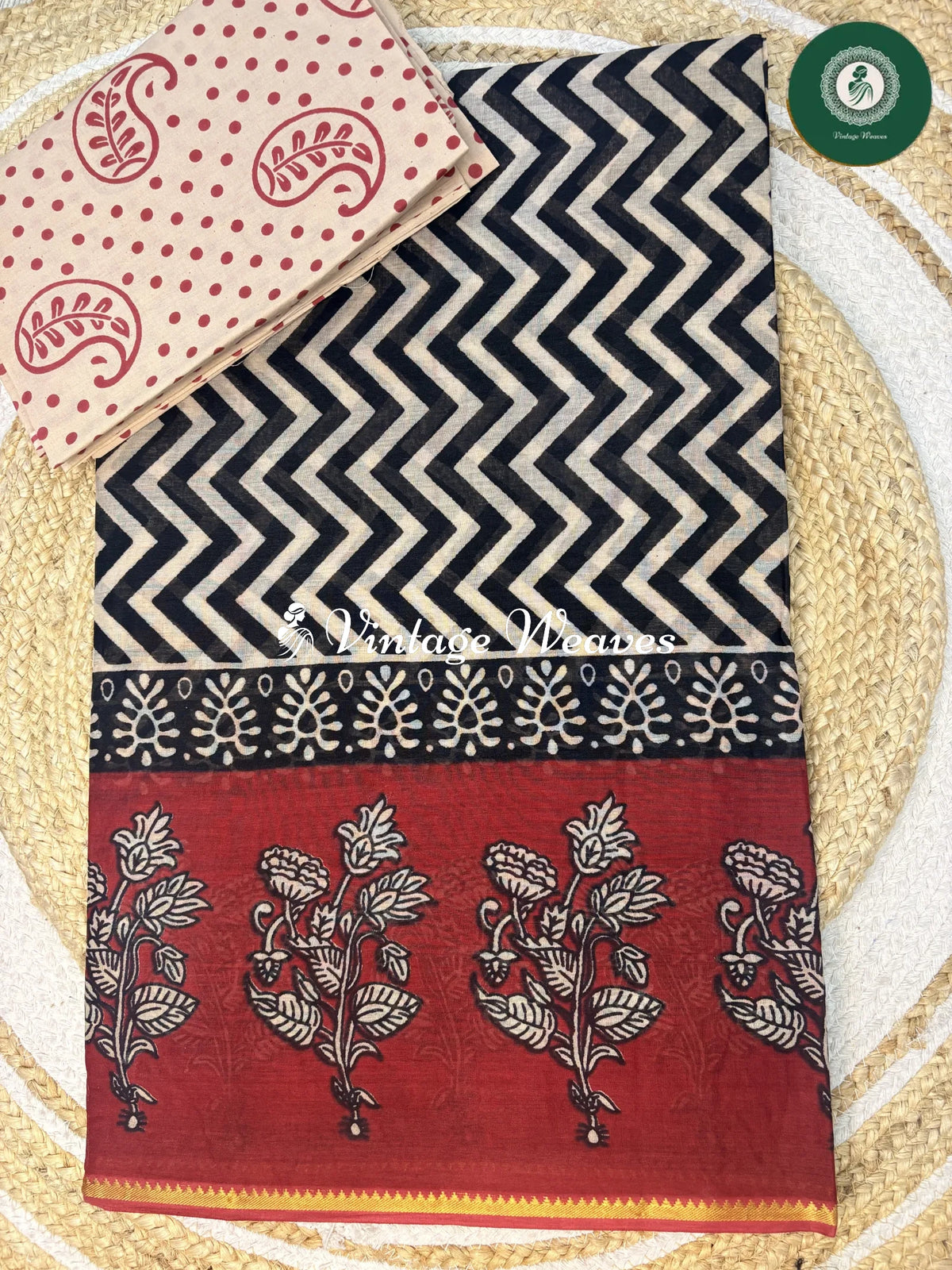 ZigZag Printed Cotton Saree-Red