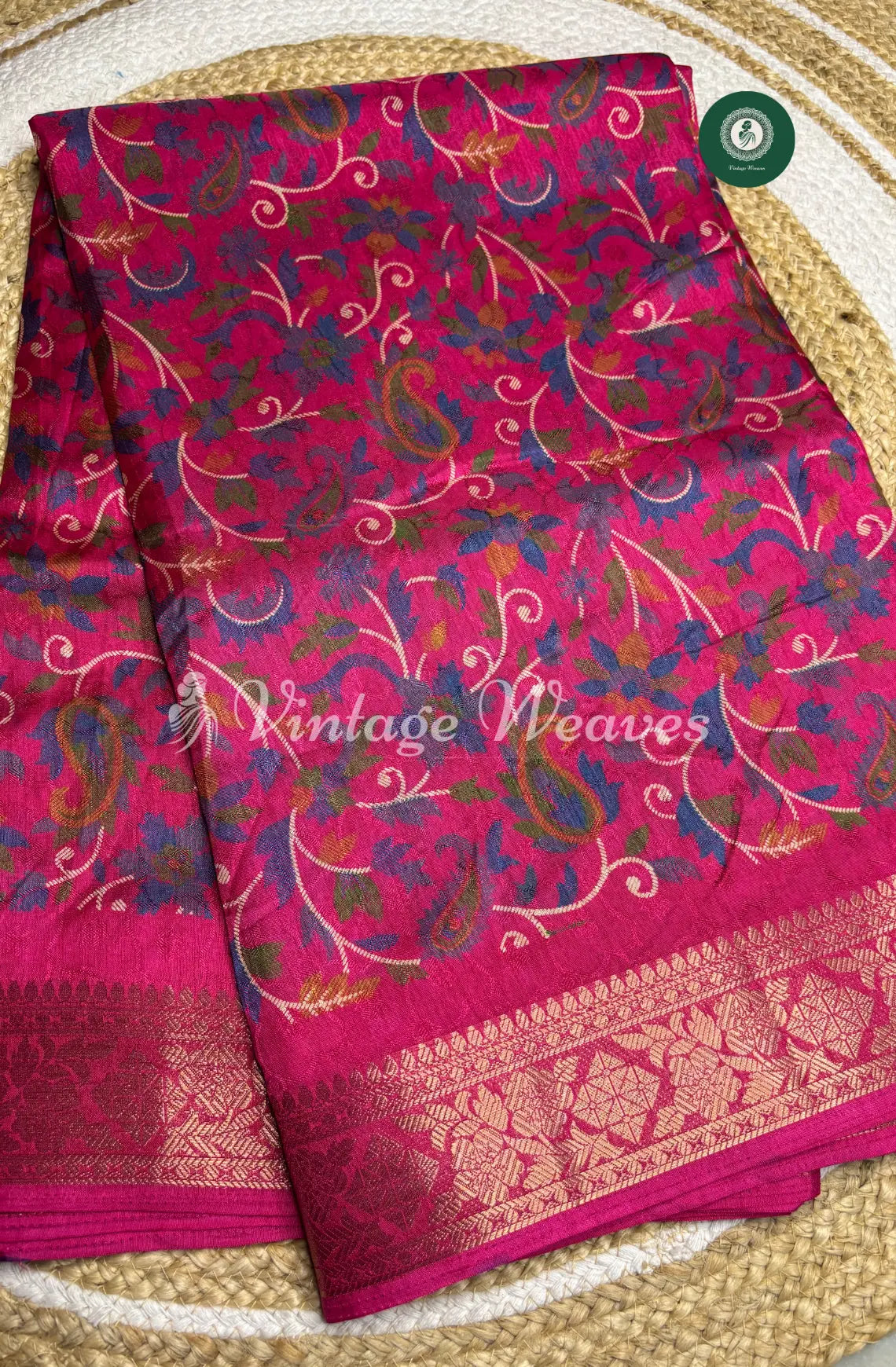 Dola Silk Saree With Mango Motiff-Pink