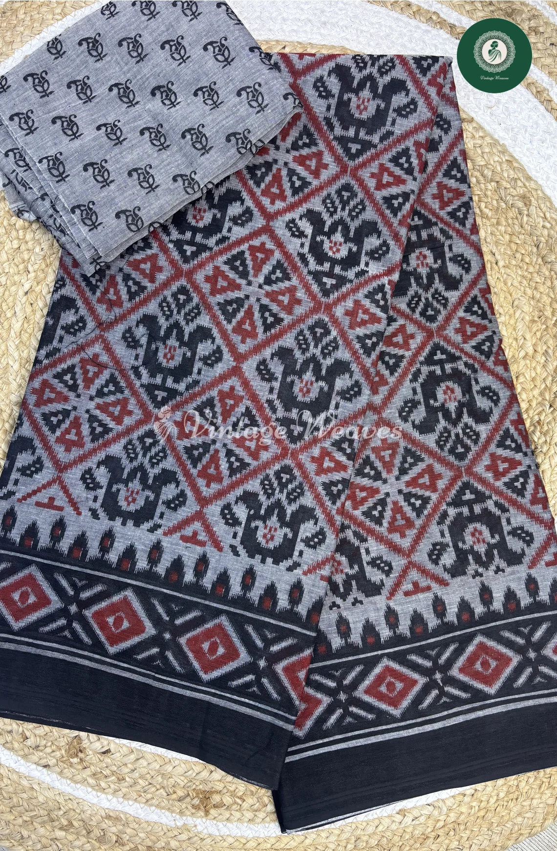 Grey Ikkat Printed Saree-Multicolor Printed