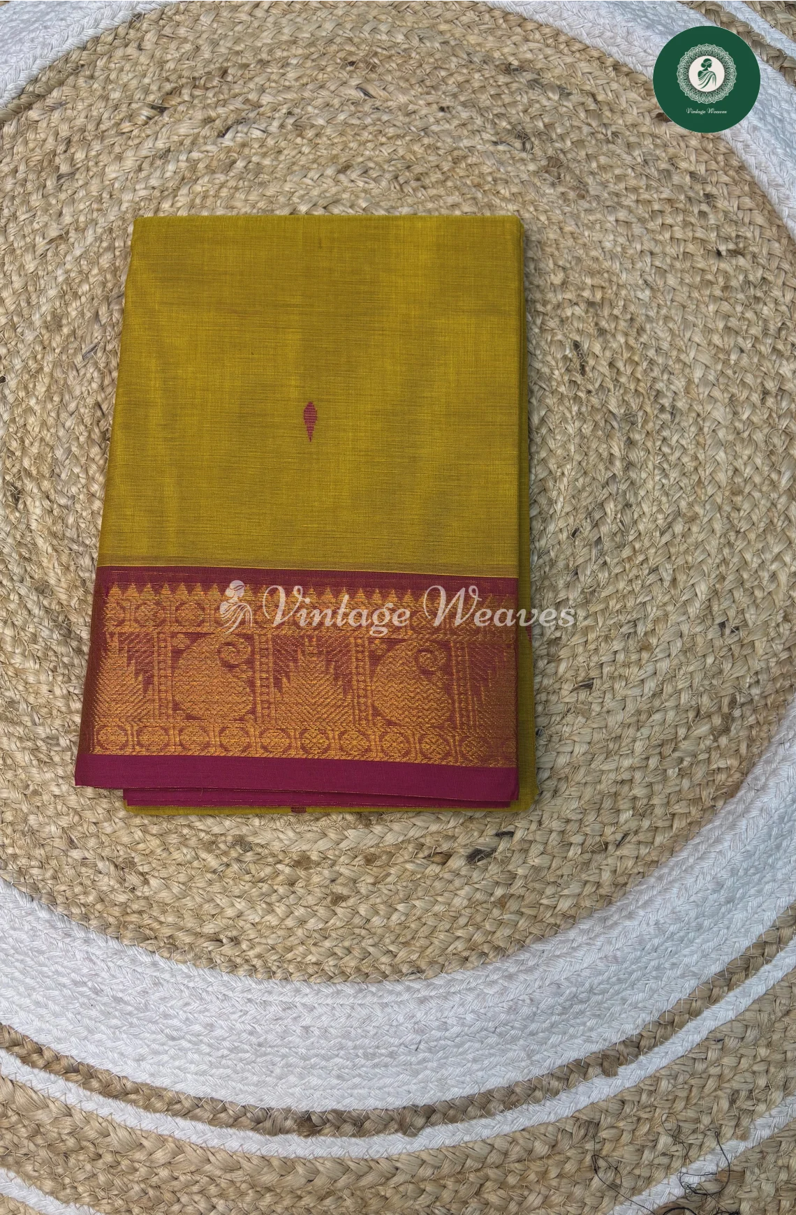 Kanchi Cotton Saree With ButtaBody and TempleBorder-Green_1