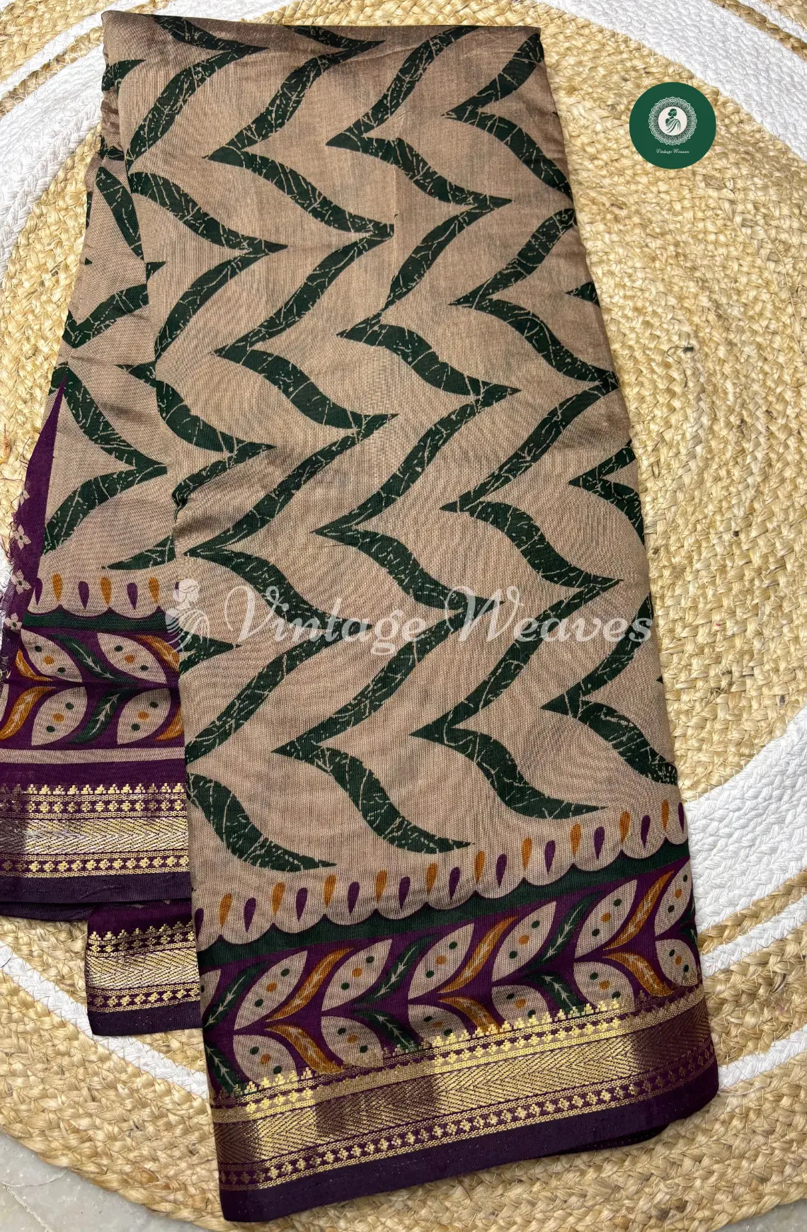 Mangalagiri Silk Saree With Zigzag Body With Zari Border-Cream