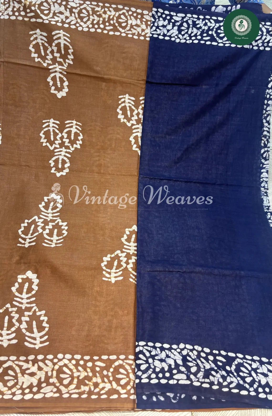 Mul Cotton Saree Batik Print ContrastPallu-BrownwithBlue