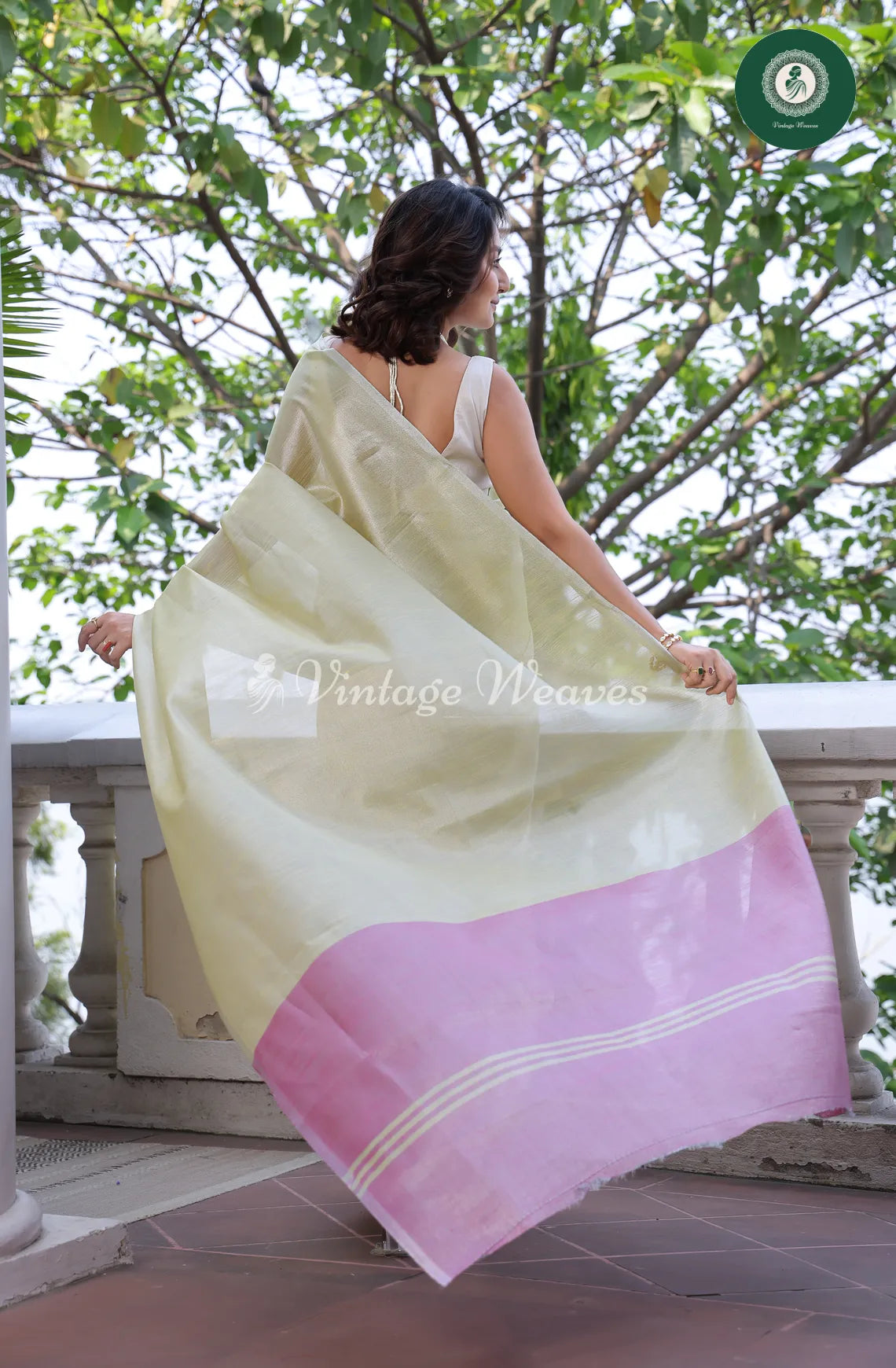 Pure Tissue Silk Saree With Contrast Pallu-PastelGreen