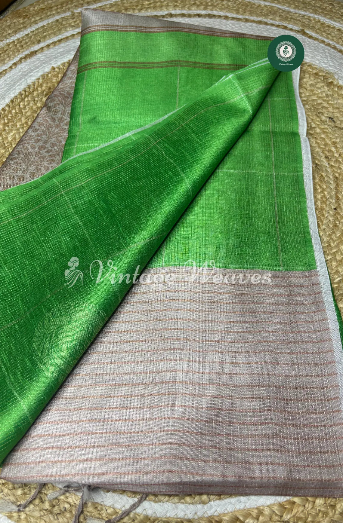 Semi Tusser Silk Saree With Contrast Pallu-Pastel Green