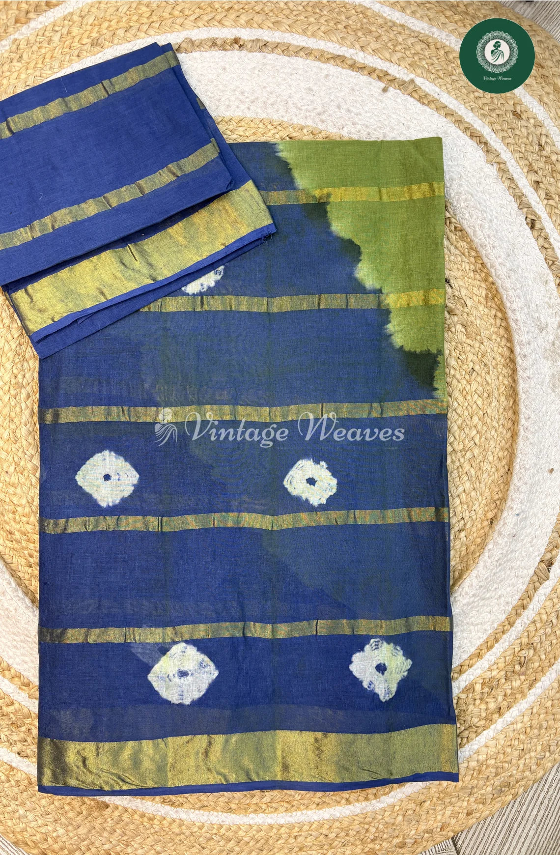 Daily Wear Cotton Saree Triangle Design-Green with Blue