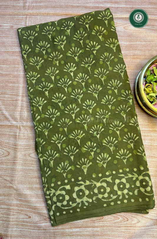 Hand Block Printed Pure Mul Mul Cotton Saree - Green