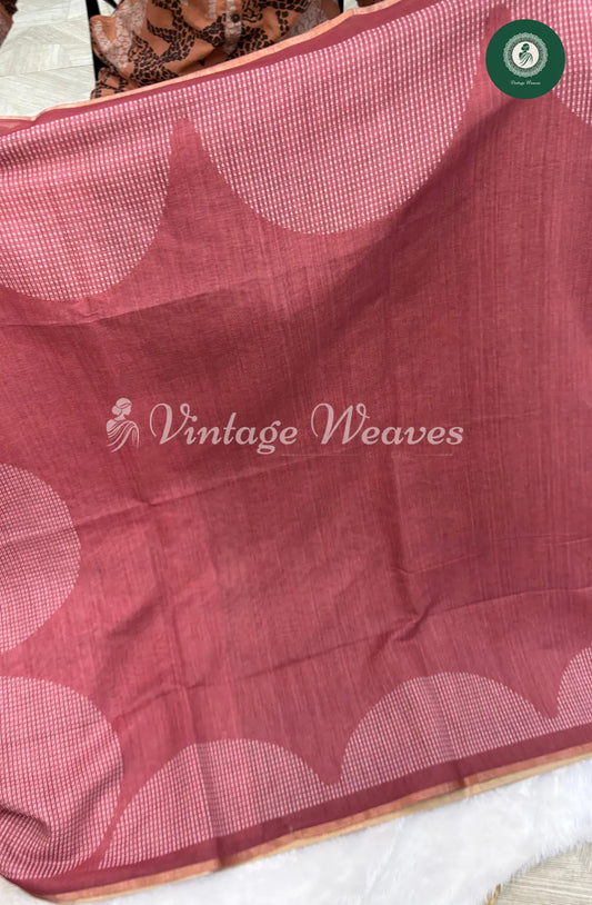 Semi Linen Saree With Semi Circle Border-peach