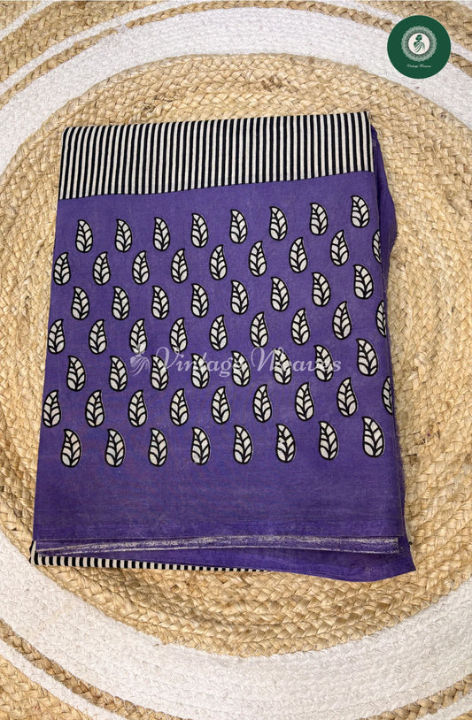 Vertical LinesHandBlock Printed MulCotton Saree-Lavender